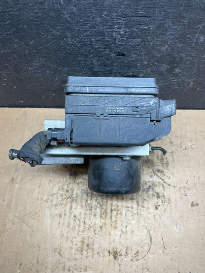 2006 - 2007 Mercedes C280 ABS Anti Lock Brake Pump Module a2035454732 R4361 DG1