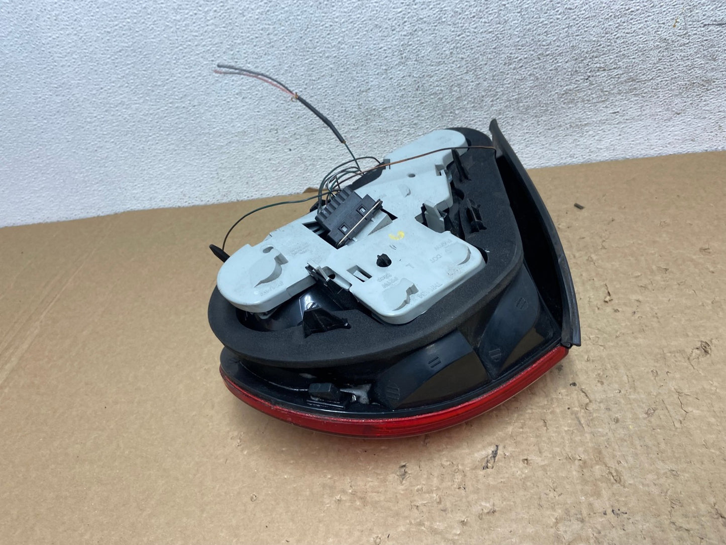 2000 to 2004 Jaguar S-Type Left Driver LH Side Tail Light AF8016 LK5