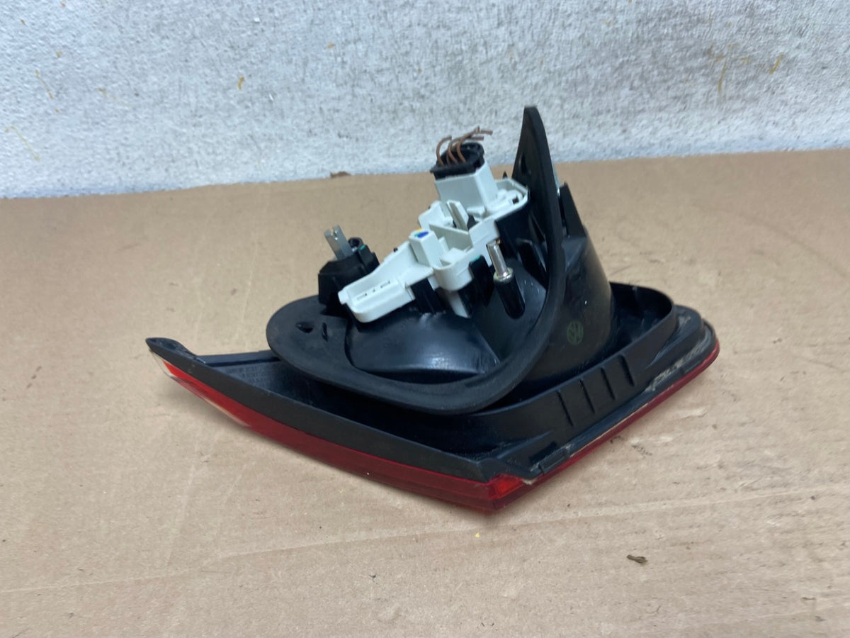 2009-2012 Volkswagen CC Right Passenger RH Side Tail Light Inner Trunk AH9399 LK5