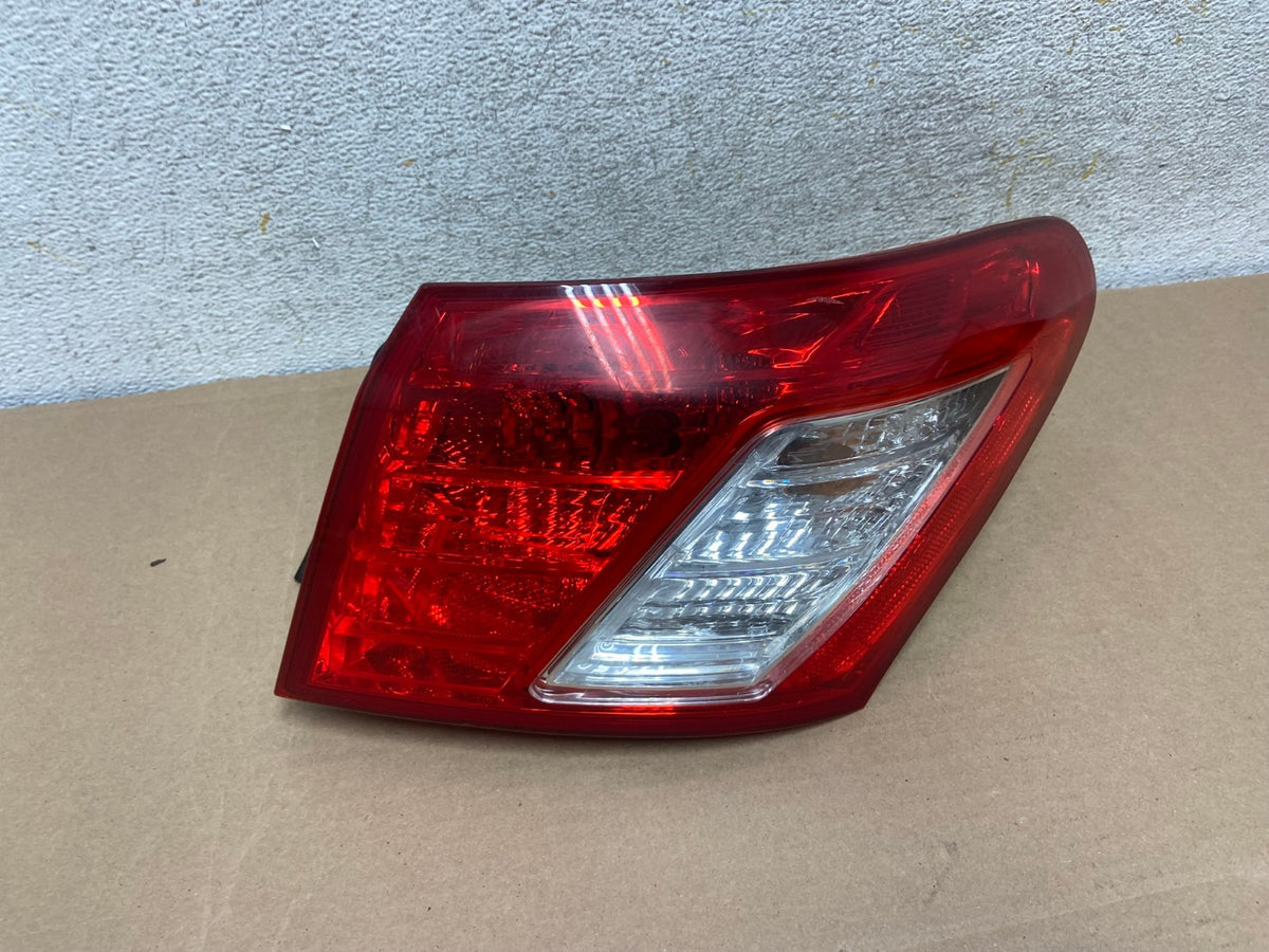 2007 - 2009 Lexus ES350 Right Passenger Side Tail Light AH9309 LK0