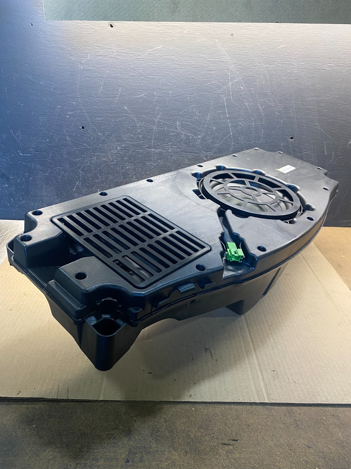 2014-2023 Mercedes S550 W222 Rear Subwoofer Audio Sound Speaker Box ah1736 DG5
