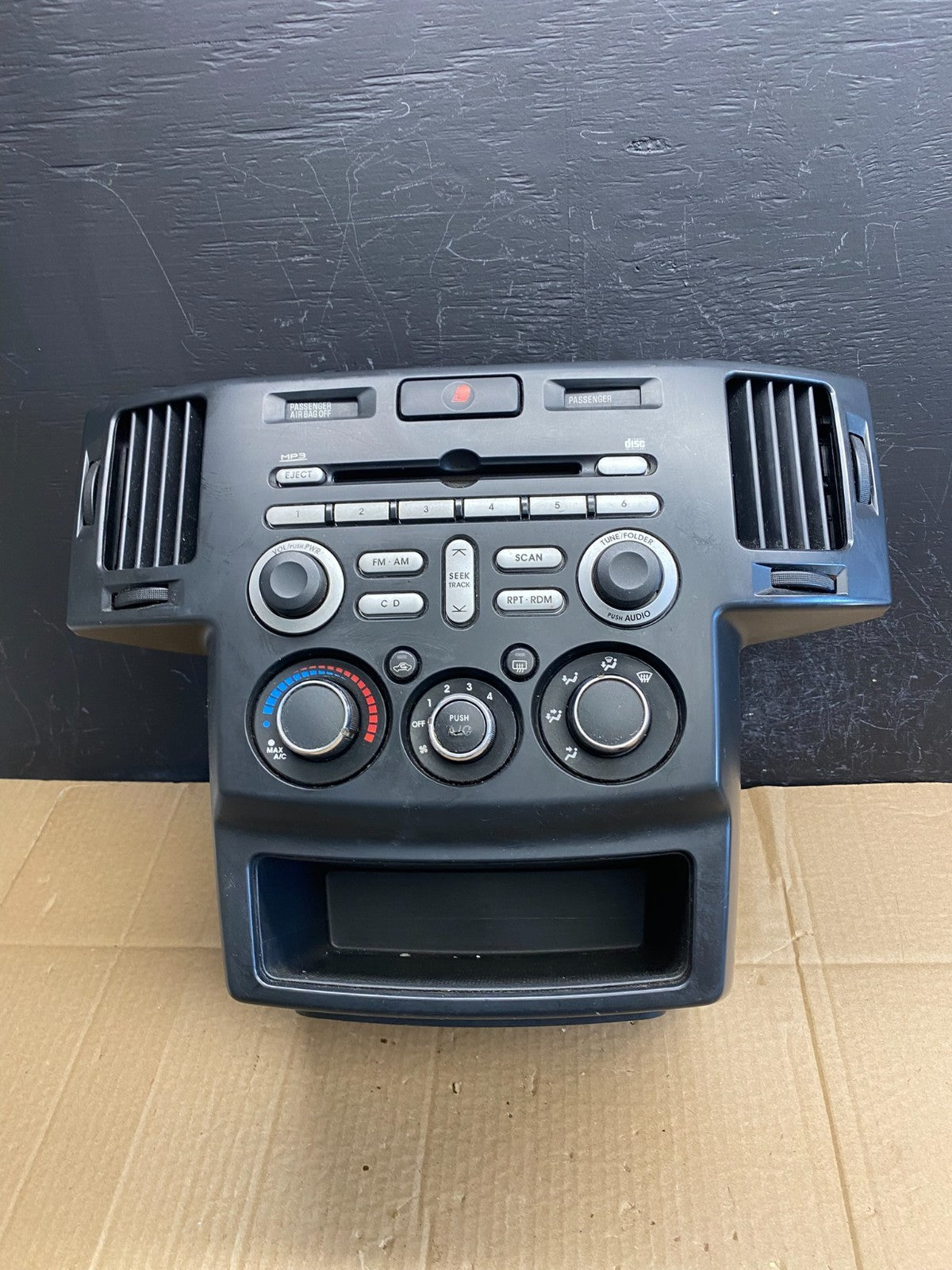 2006 2011 Mitsubishi Endeavor A/C Heater Climate Control Unit Switch AC93650