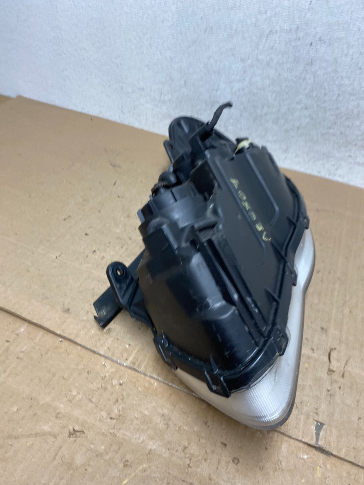 2007 2008 2009 2010 Hyundai Elantra Right Passenger Side Headlight AE6509 DW8