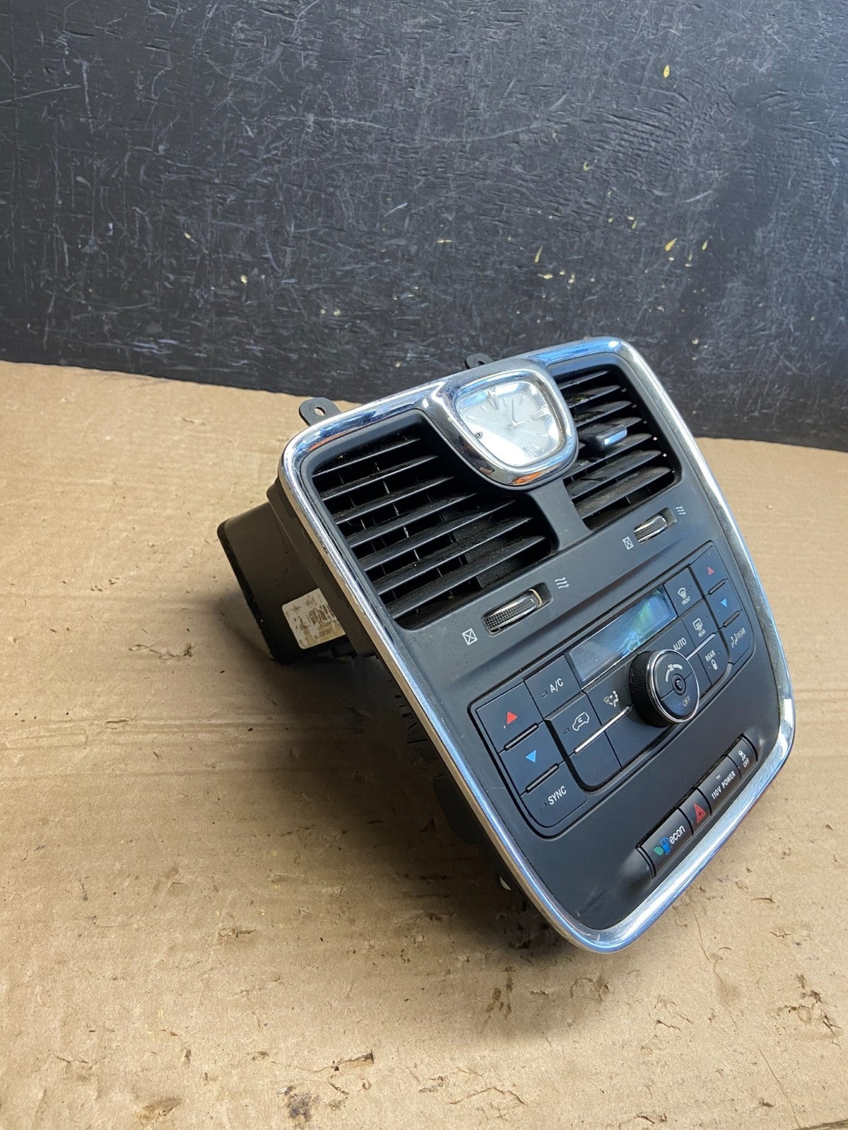 2011-2016 Chrysler Town Country Climate Control Panel Center Dash Trim AF2352 DG3