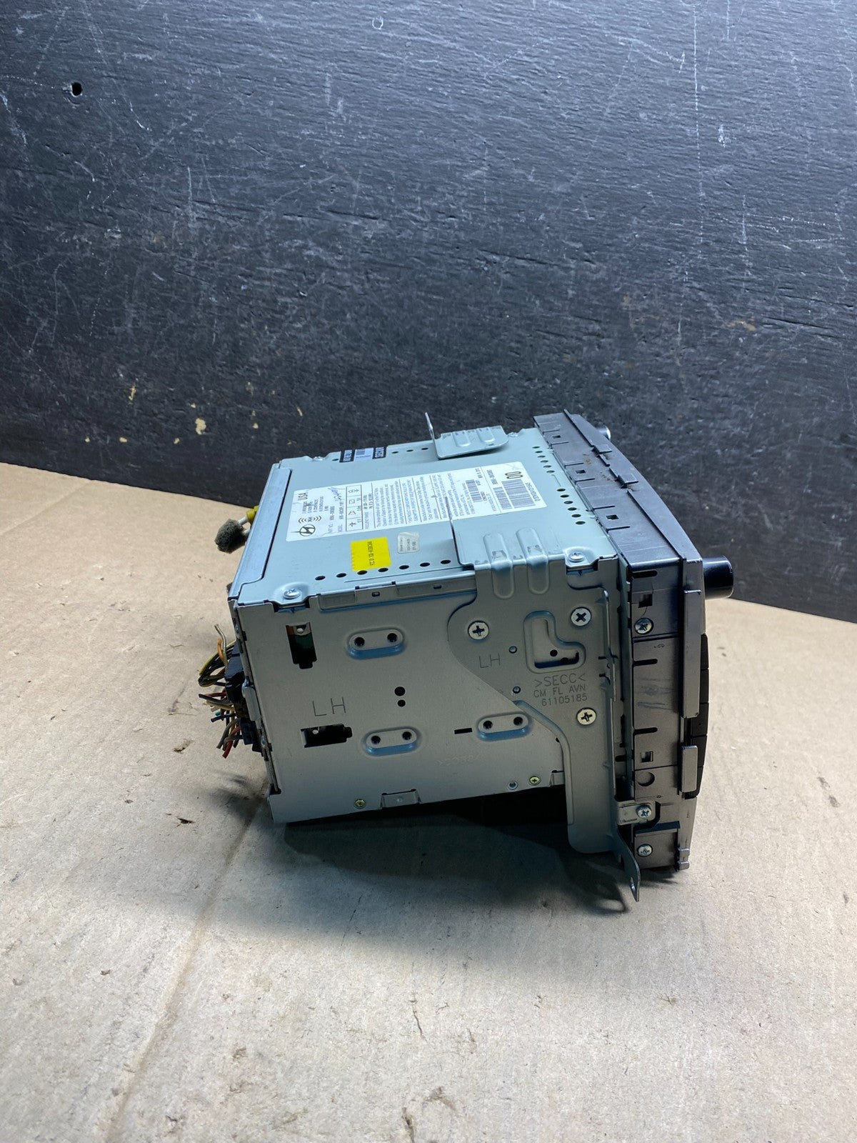 2009 to 2012 Hyundai Santa Fe AM/FM Navigation Radio CD Player AJ0142 DW2