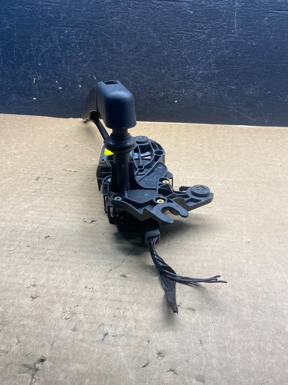 2011 to 2019 Ford Explorer Rear Windshield Wiper Motor AF6635 DG4