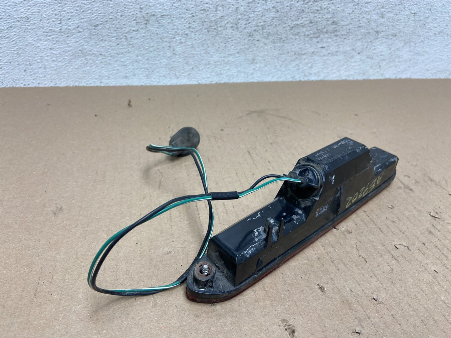 2003 to 2008 Honda Pilot High Mounted 3rd Third Stop Brake Light Lamp AE7202 DG4