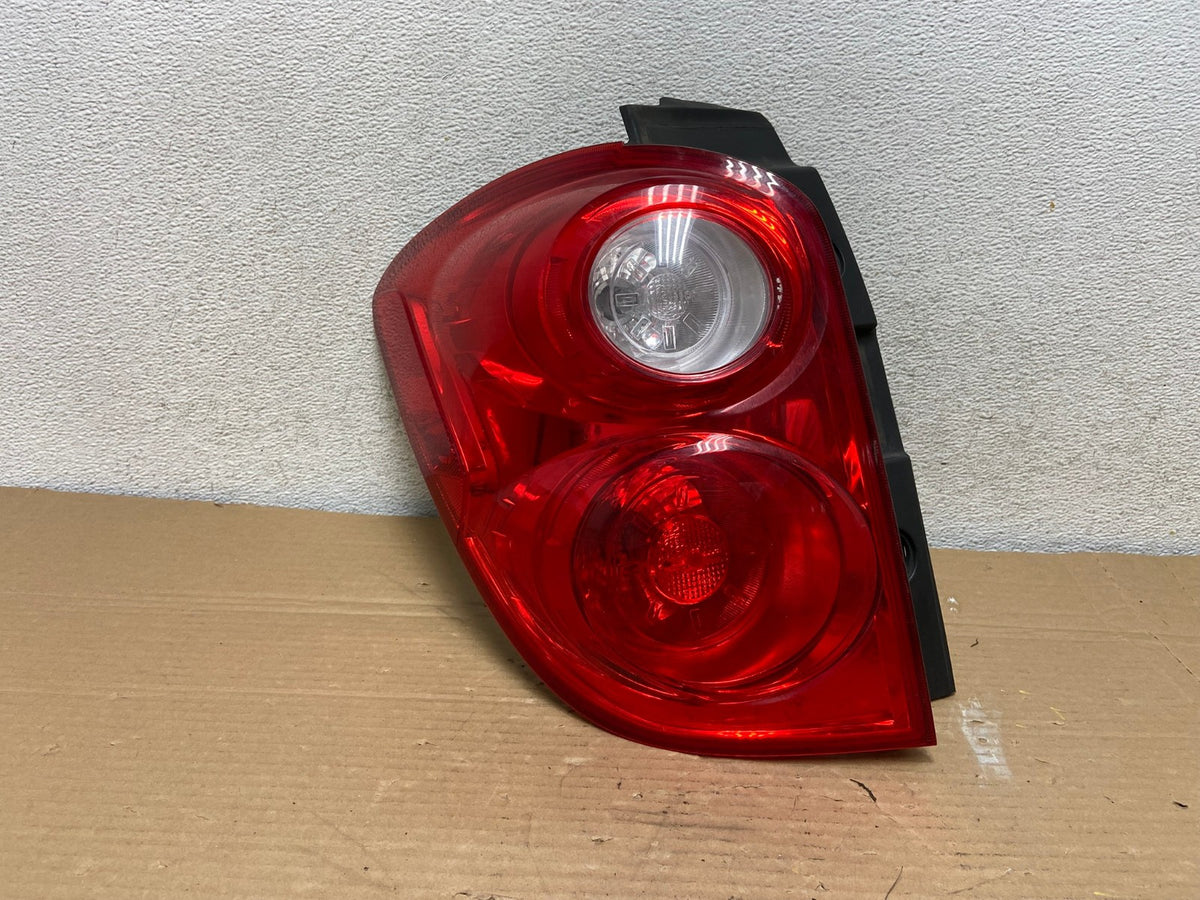 2010 to 2015 Chevrolet Equinox Left Driver Lh Side Tail Light AG9006 LK0
