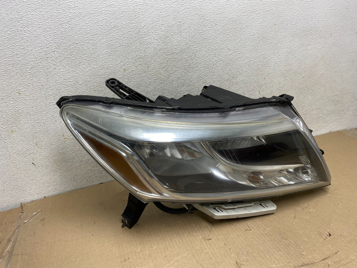 2013 to 2016 Nissan Pathfinder Right Passenger RH Side Headlight AH6785 DW1