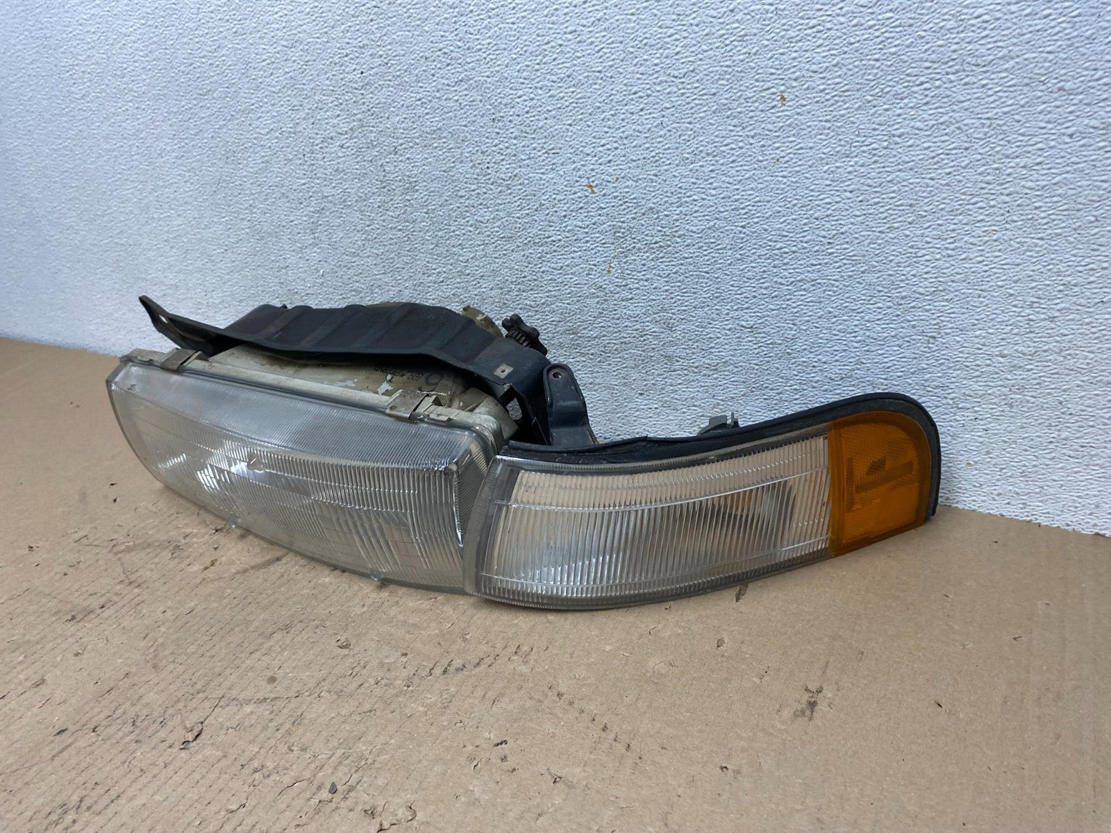 1989 to 1994 Nissan Maxima Driver Left Side Headlight AF32261