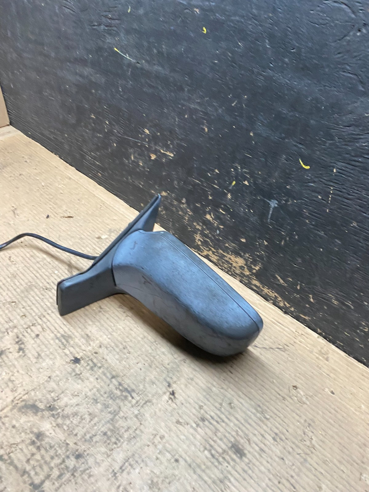 1991 Volvo 940 Left Driver LH Side View Door  Mirror OEM v9713 DG1