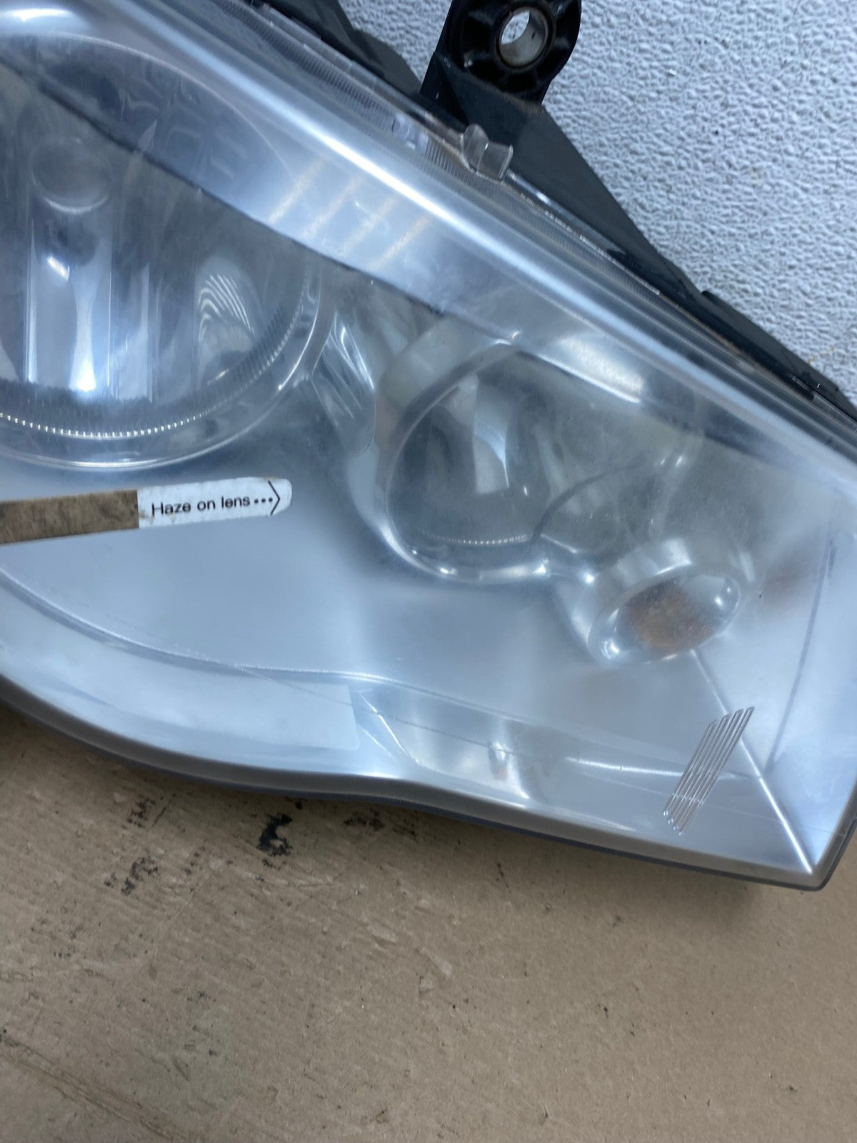 2011 to 2016 Chrysler Town and Country Right Passenger Headlight AF4567 LK4