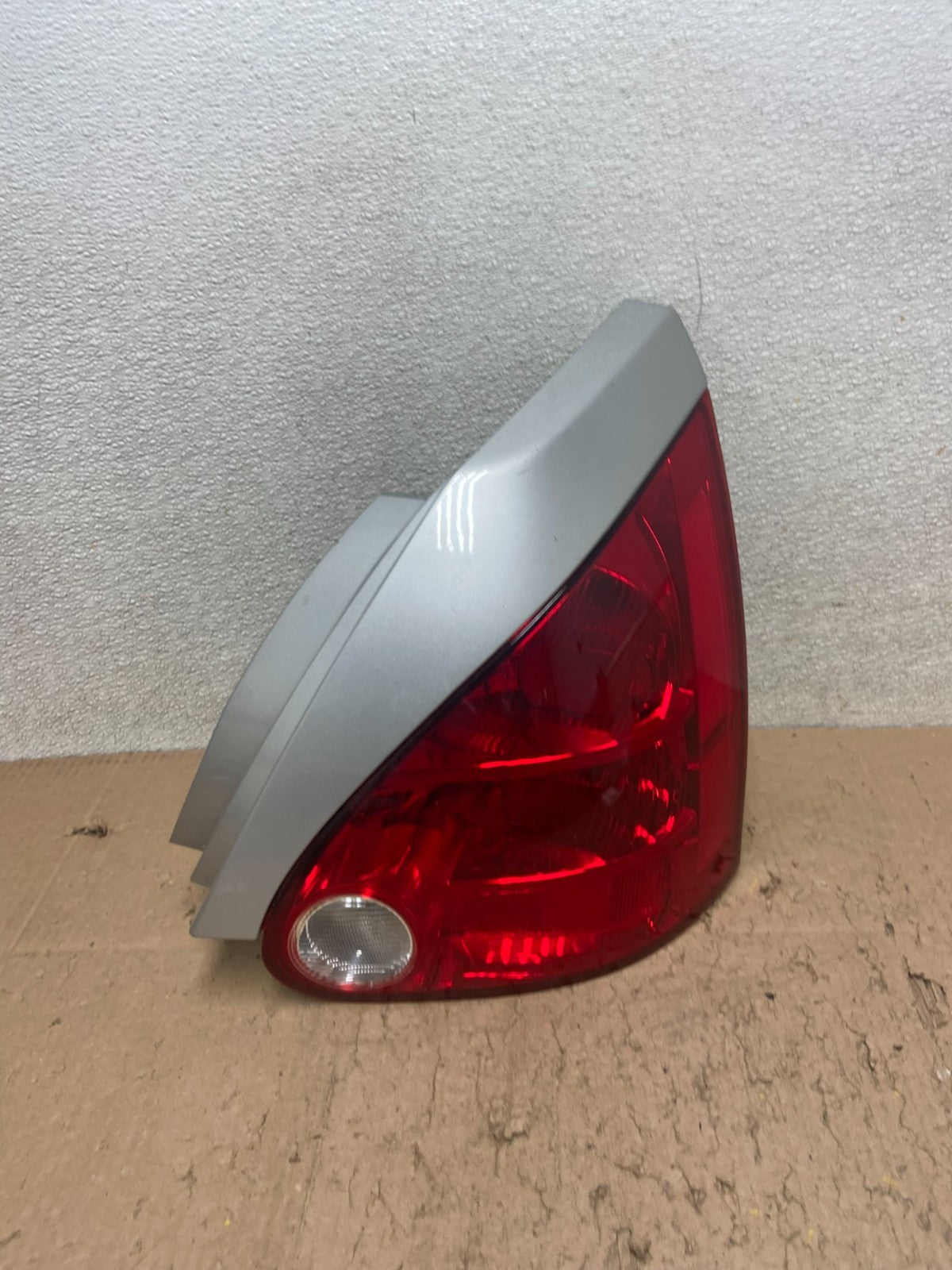 2004 2005 2006 2007 2008 Nissan Maxima Right Passenger Tail Light Oem Y4889 DW0