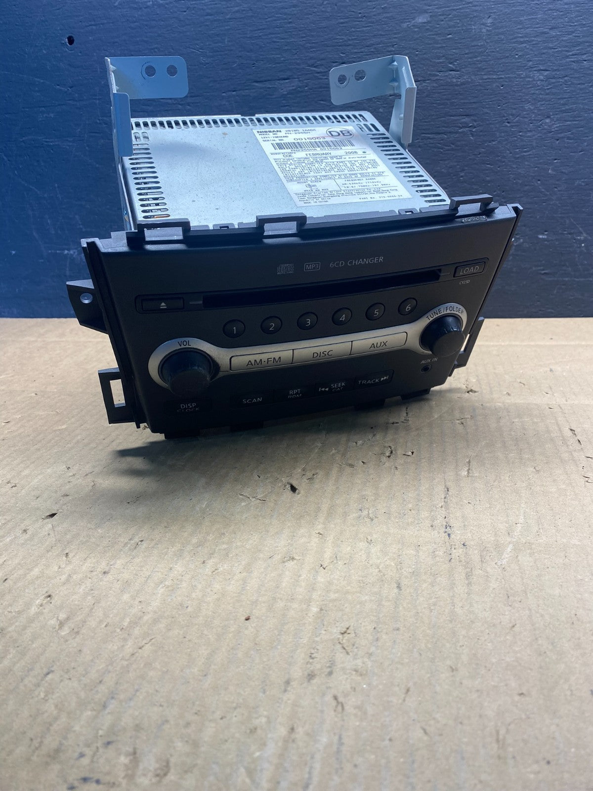 2009-2010 Nissan Murano AM FM Radio 6 CD Control Panel ad1592 DG0