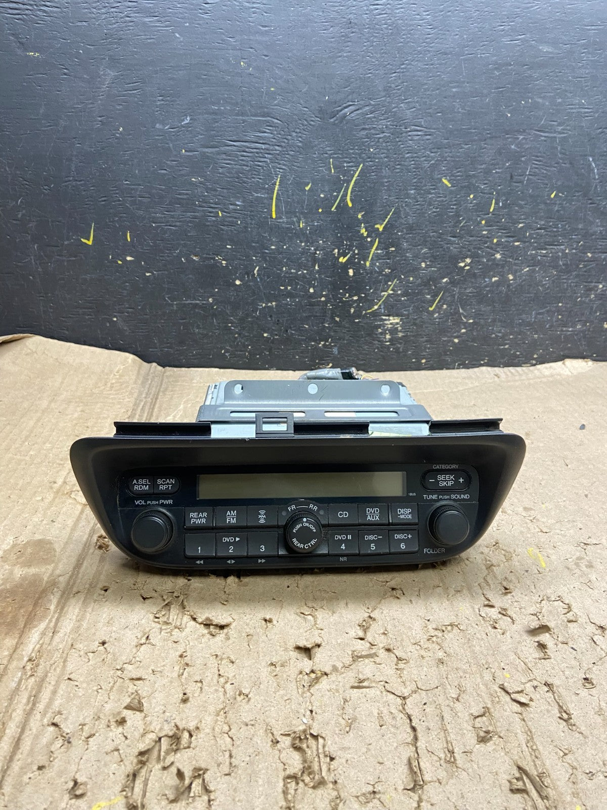 2005 to 2010 Honda Odyssey Am Fm Cd Player Radio Receiver X6407 DG0