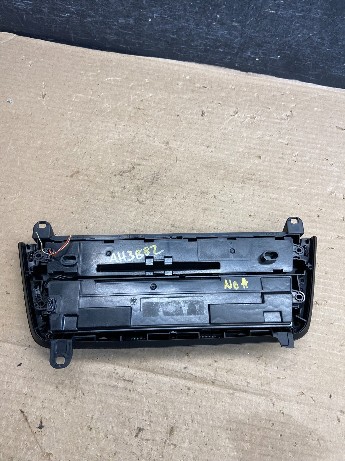 2012 - 2014 Bmw F30 320i 328i Radio Climate Control Panel AH3832 DG4