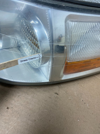 2005 to 2011 Lincoln Town Car Left Driver LH Side Headlight AB0165 DW3