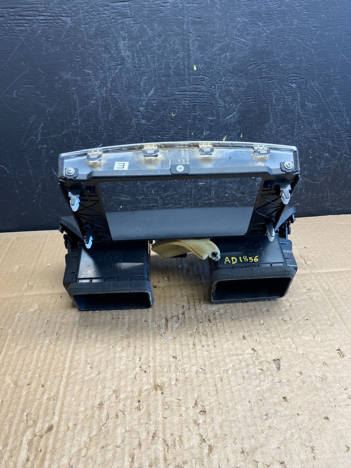 2011 2012 2013 Infiniti M37 Center Dash Radio Bezel W/ Vents Clock AD1856 DG4