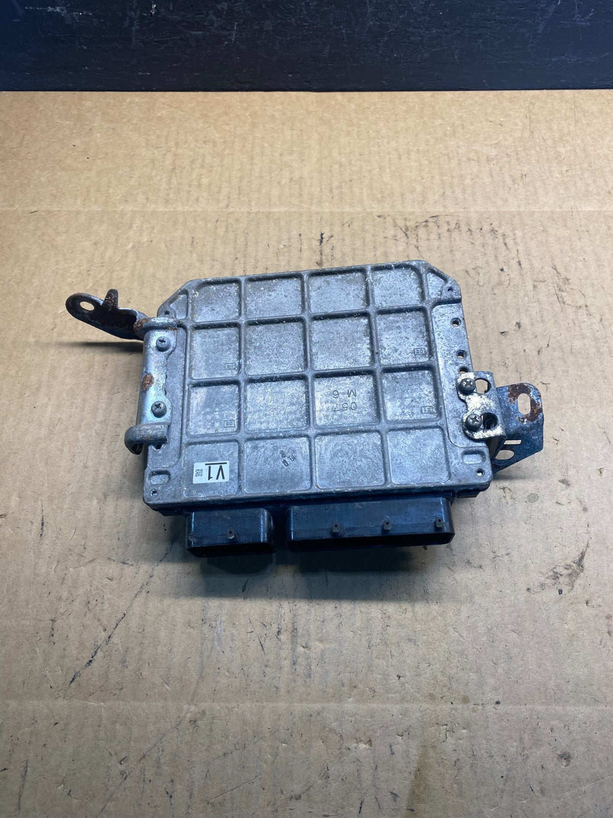 2014 Toyota Prius OEM Electronic Engine Control Module ECU ECM AC4282 DG1