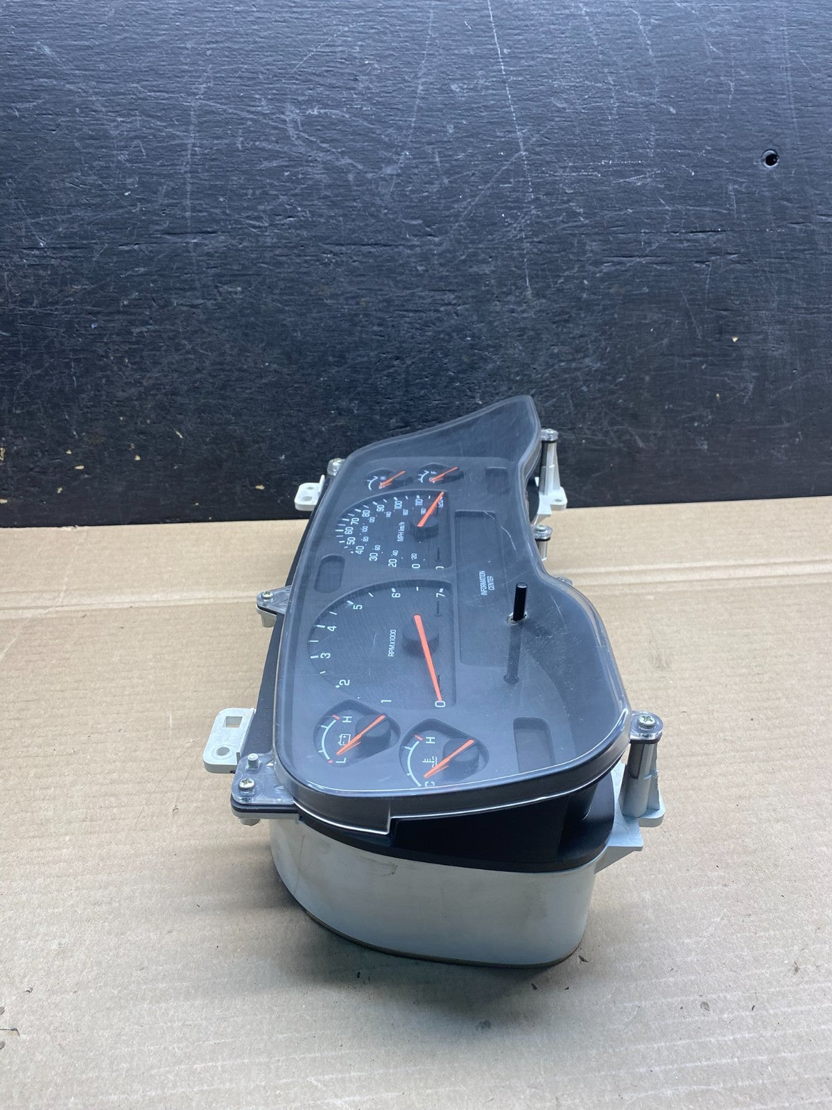 2001 2002 2003 Dodge Durango Speedometer Instrument Cluster Gauge AH7583 DG1