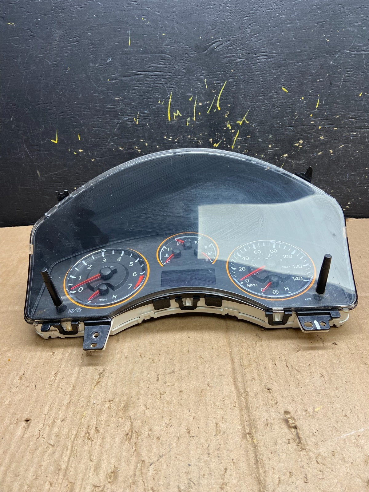 2005 Nissan Armada Speedometer Cluster Gauge Oem ab2303 DG0