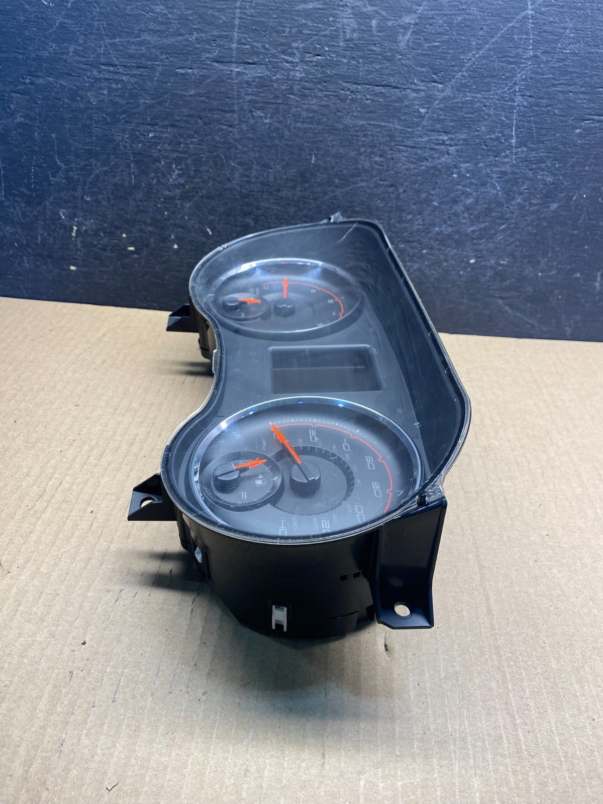 2013 Dodge Charger Speedometer Instrument Cluster Gauges AG3910 DW1
