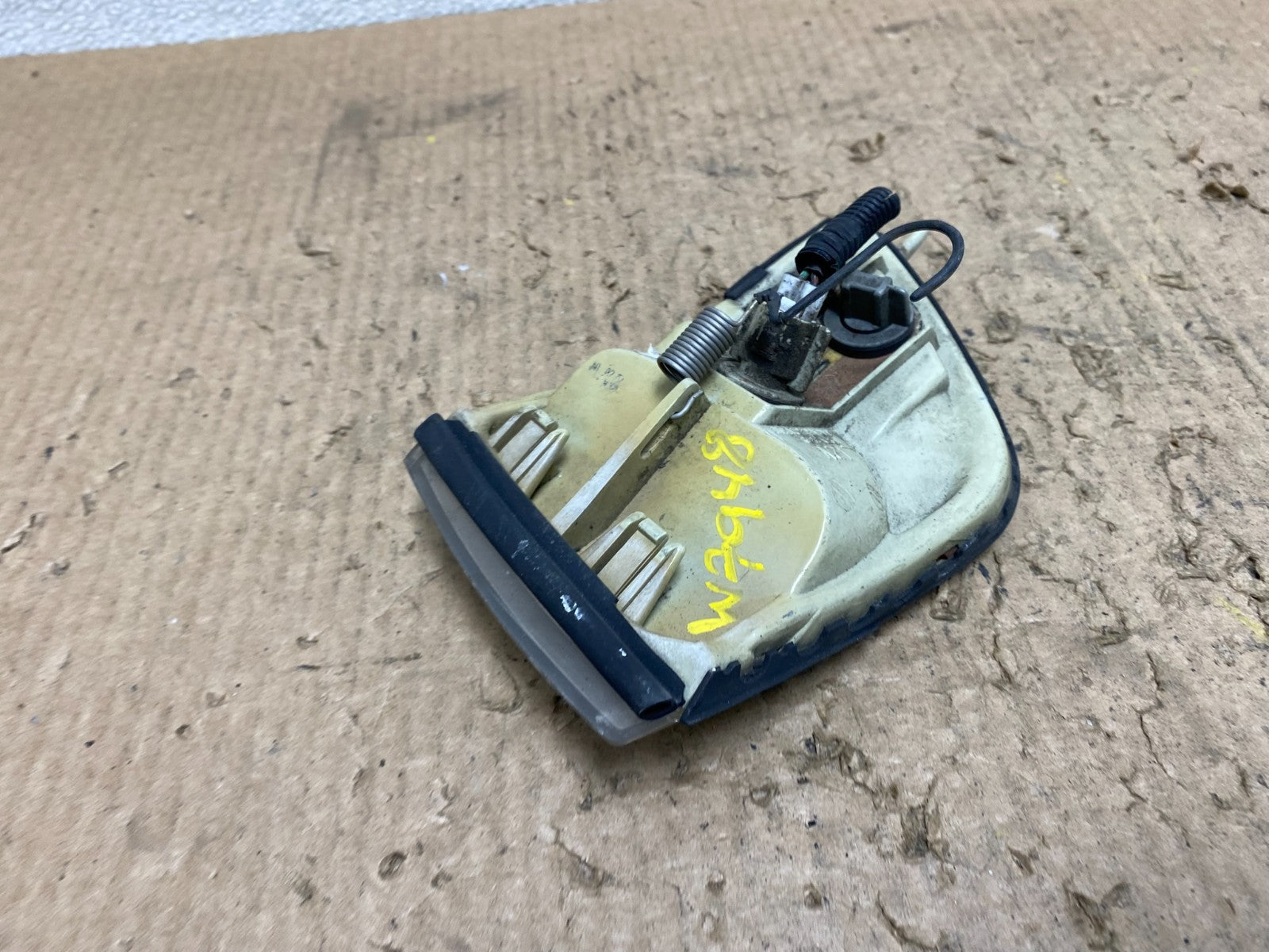 1989 to 1994 Mitsubishi Galant front corner light lamp Left 216-37567 L W7948 PS4