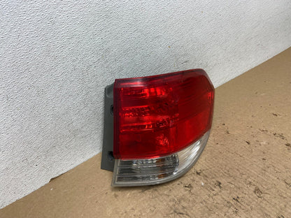 2008 2009 2010 Honda Odyssey Right Passenger Side Tail Light AF8405 DW2