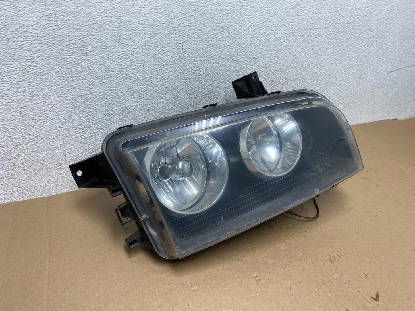 2006-2010 Dodge Charger Right Passenger RH Side Halogen Headlight AD6420 DW2