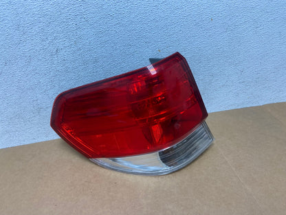 2008 2009 2010 Honda Odyssey Left Driver LH Side Tail Light AE2888 LK0