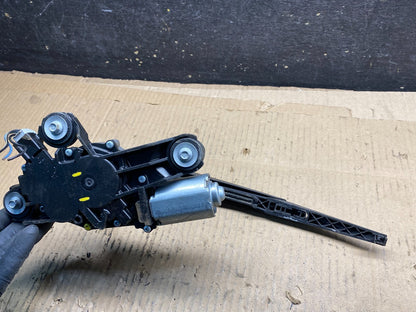 2012 to 2014 Ford Focus Rear Windshield Wiper Motor OEM BV61-17K441-AA y1368 dg7