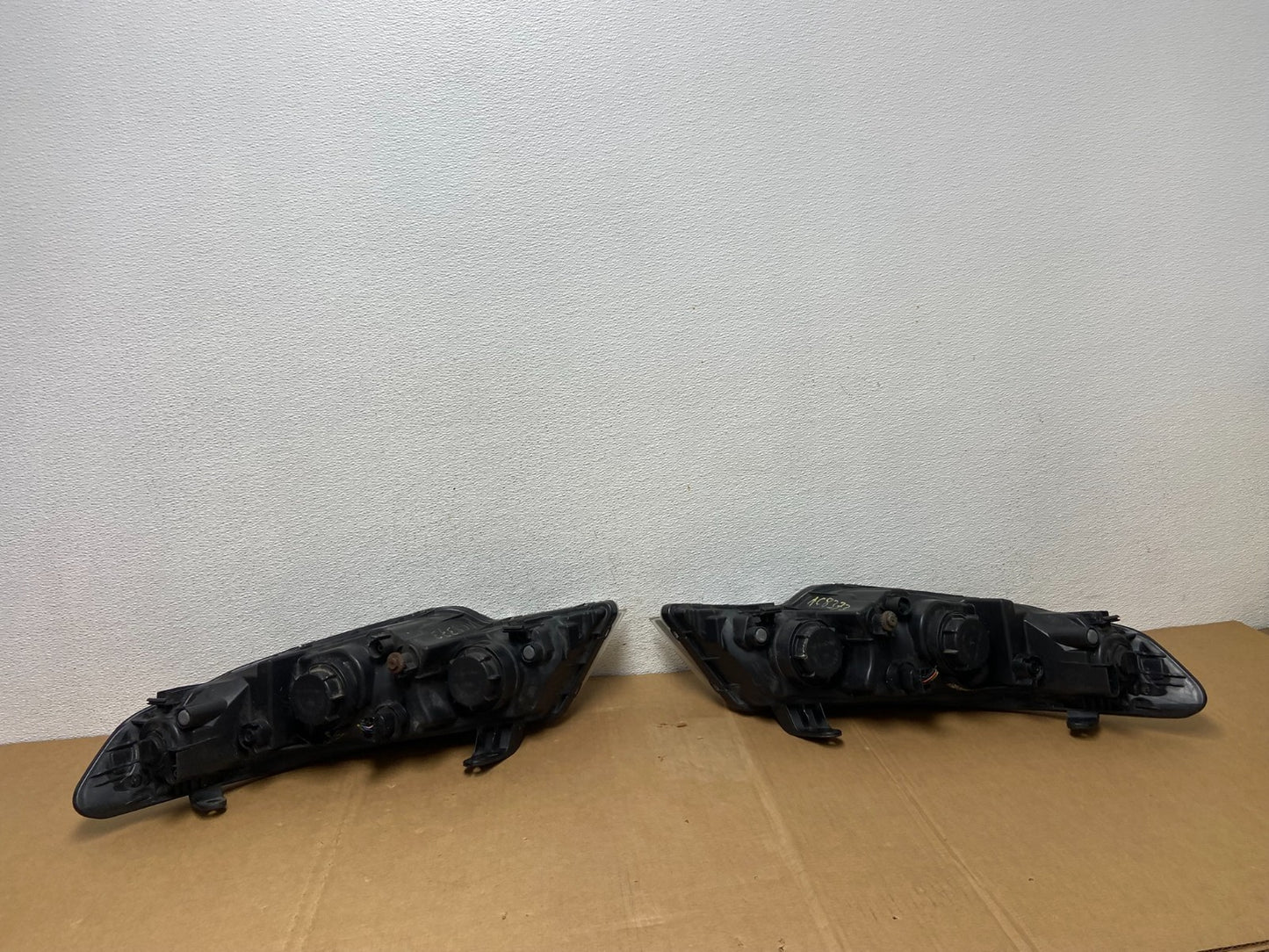 2010 2011 2012 Kia Forte Left+Right Side Headlights Halogen AC8373 DW8