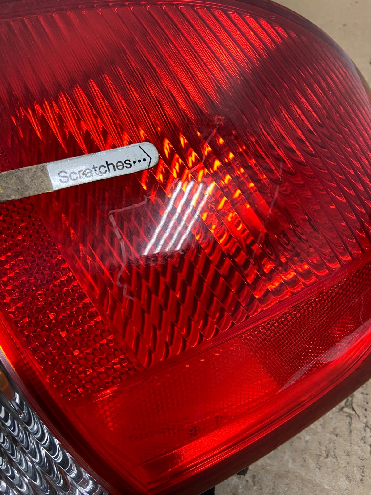 2001 2002 2003 Hyundai Elantra Right Passenger Rh Tail Light AC4155 LK3