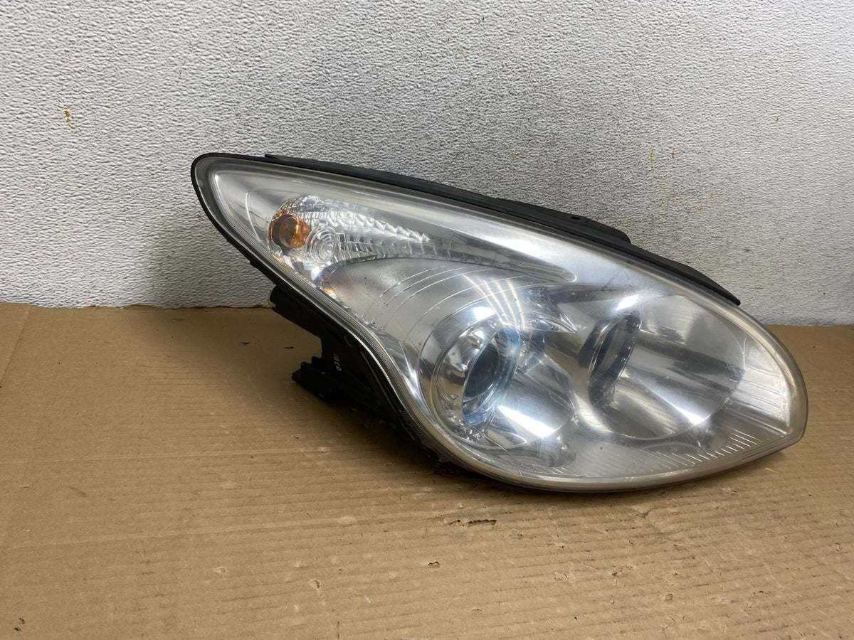 2010 to 2012 Hyundai Elantra Touring Right RH Headlight Halogen AH0578 DW1