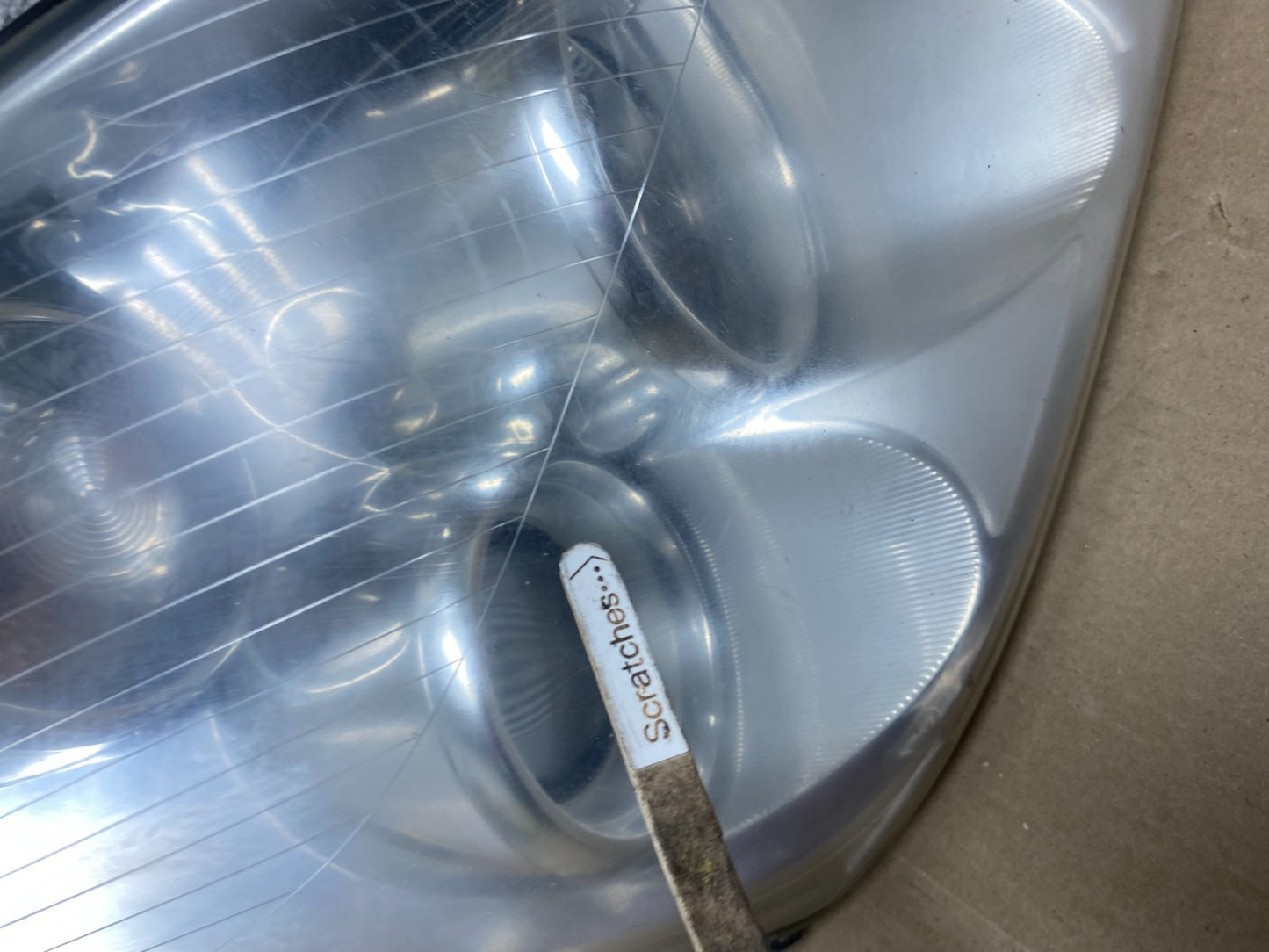 2007 - 2010 Hyundai Entourage Right Passenger Halogen Headlight AG6818 DW3