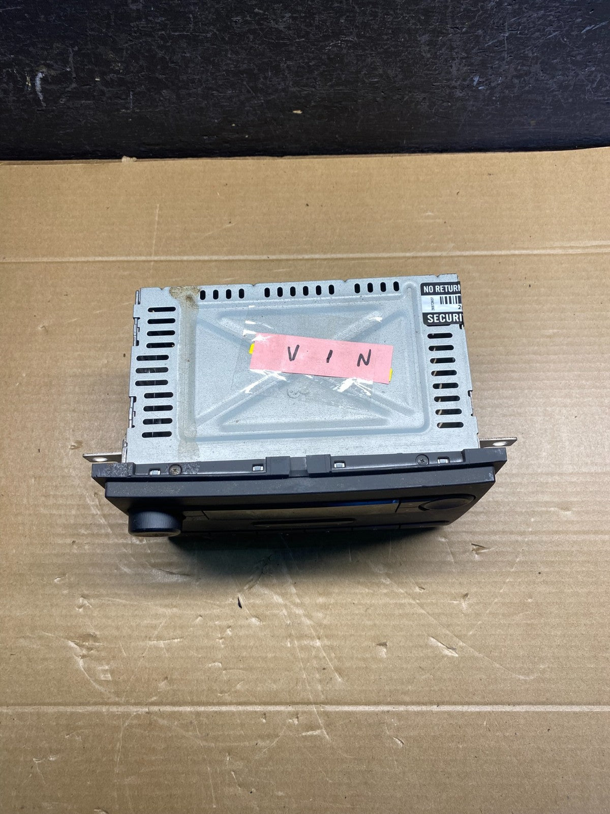 2011 to 2013 Ford F250 F350 Radio Audio AM/FM Receiver AD6612 DG3