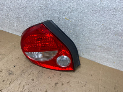 2000 to 2001 Nissan Maxima Left Driver Lh Side Tail Light OEM X2277 DW1
