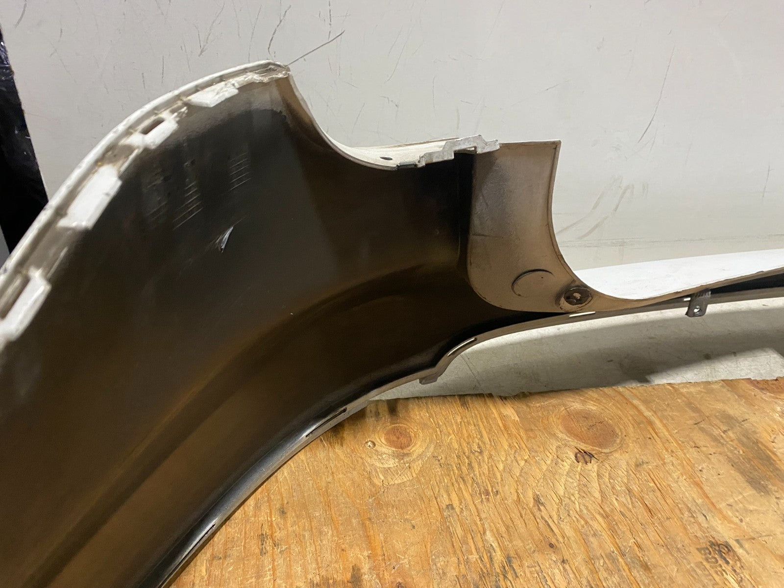 2011 to 2015 Ford Explorer Rear Upper Bumper Cover R17558