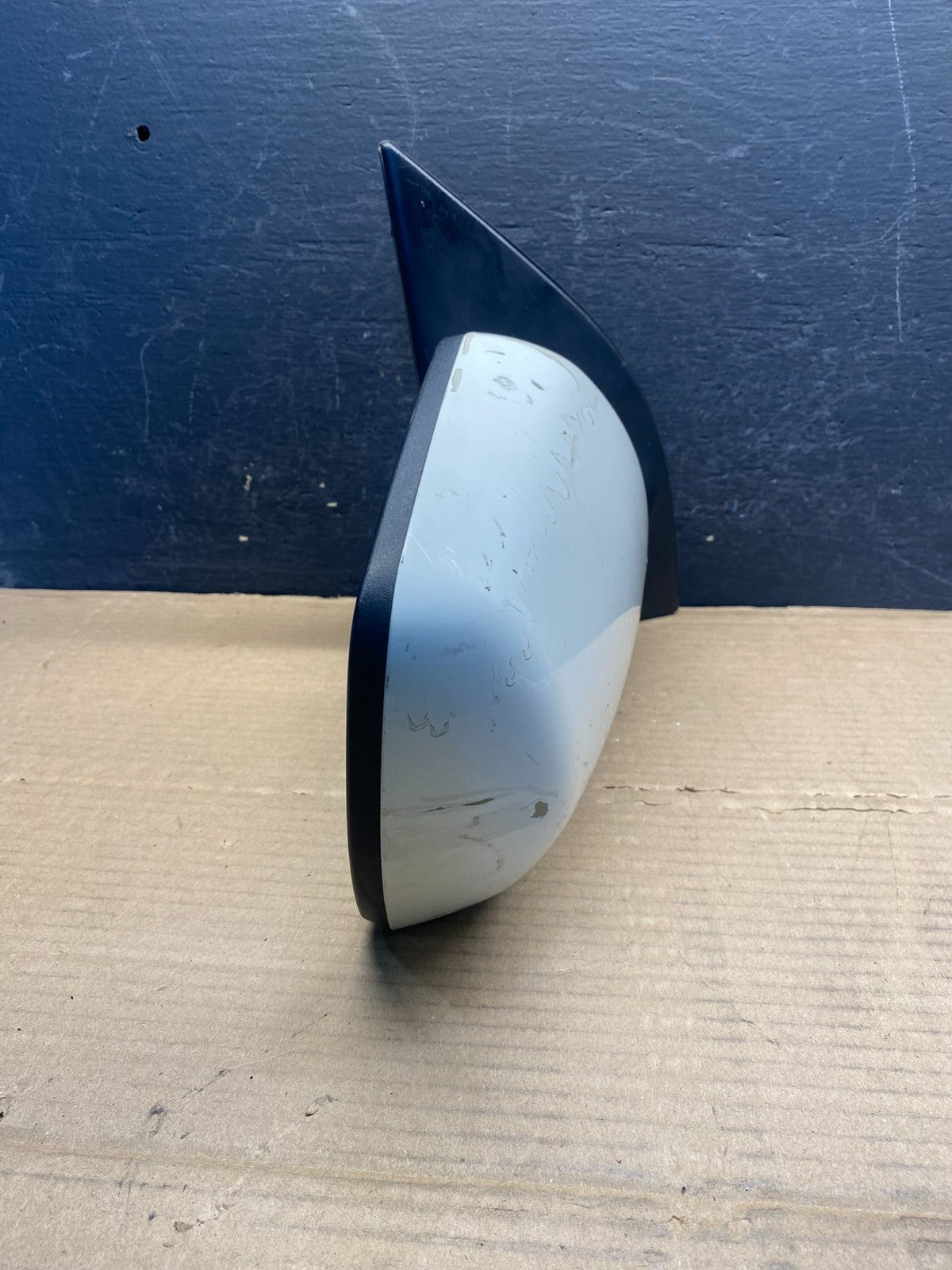 2011 to 2014 Kia Sedona Right Passenger RH Side Door Mirror AF3921 DW10