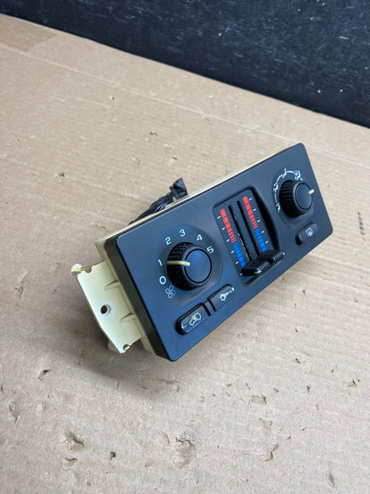 2003 to 2006 Chevrolet Silverado HVAC Heater Climate Control Module ag52342