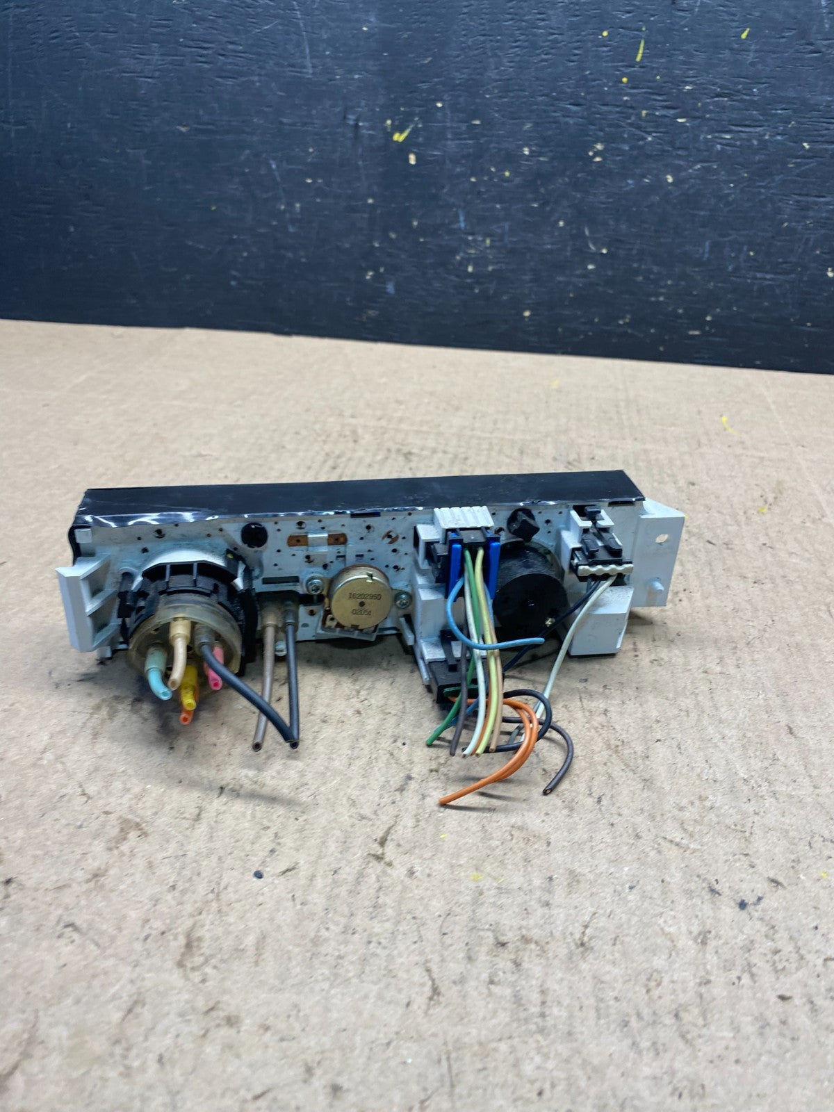 2001 - 2007 GMC Chevrolet Astro Express Climate Control A/C r6489 DG4