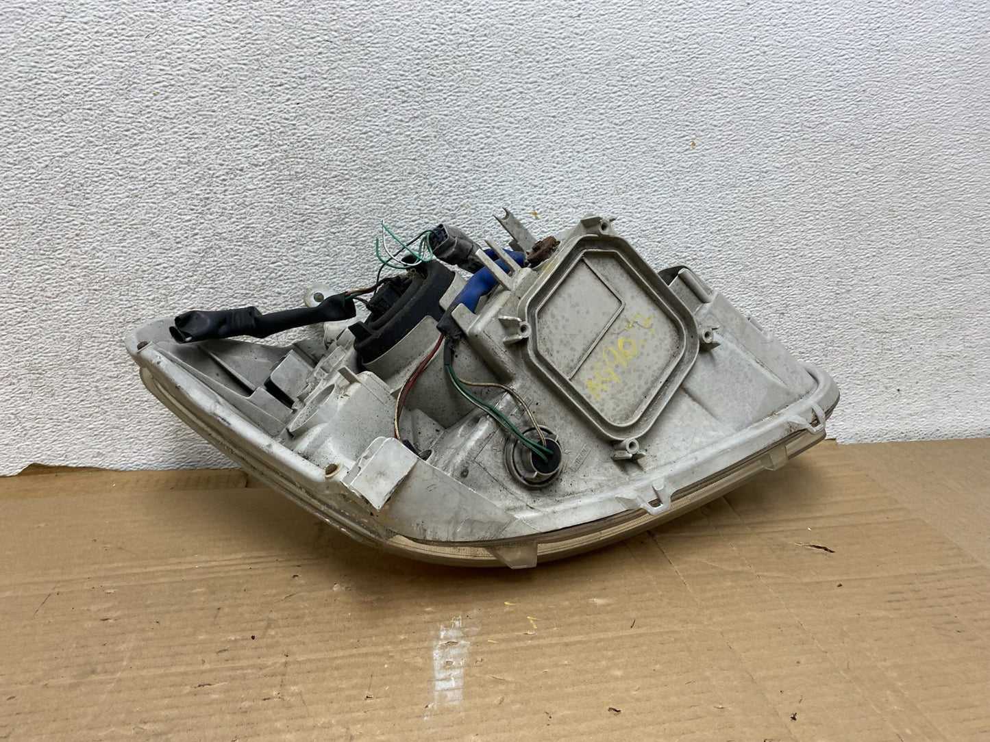 2007 2008 2009 Toyota Yaris Left Driver LH Halogen Headlight AG9017 DW8