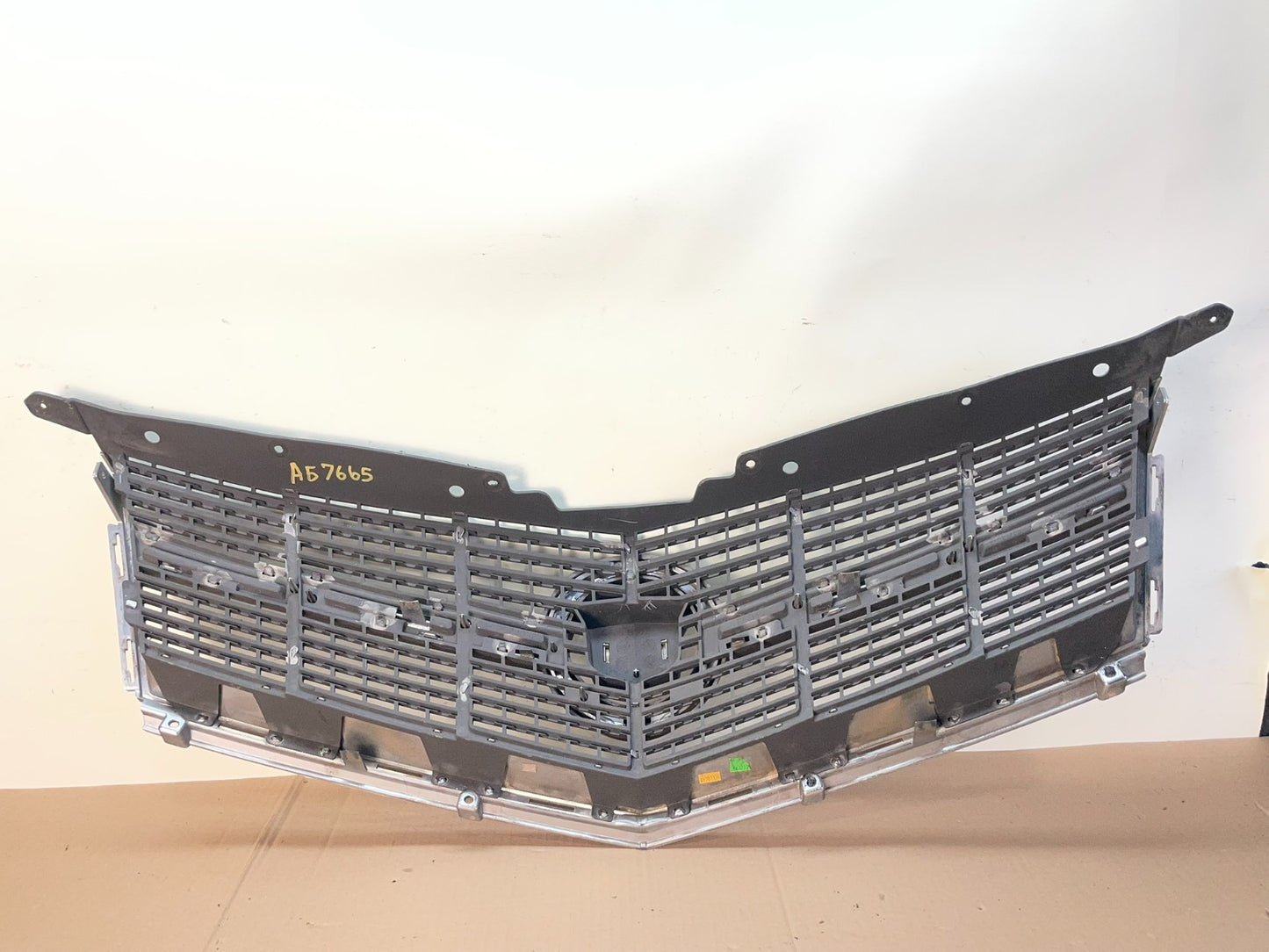 2010 2011 2012 Cadillac SRX Front Upper Grille Grill AG7665 DG3