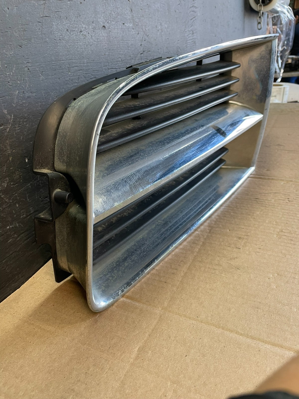 2006 to 2010 Dodge Charger Front Upper Grill Grille Oem AC2335 DG1