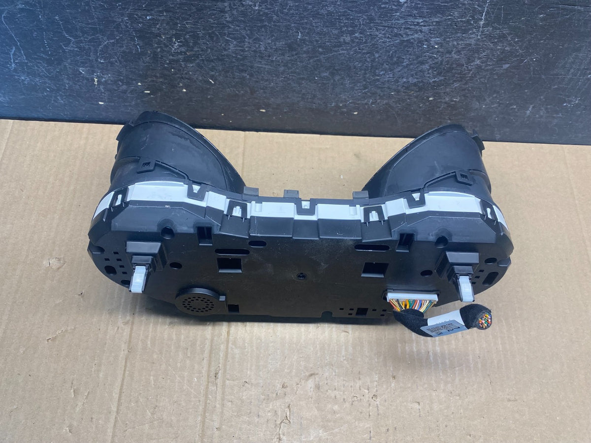 2017 to 2018 Kia Sedona Speedometer Cluster Gauge AG3778 DG4