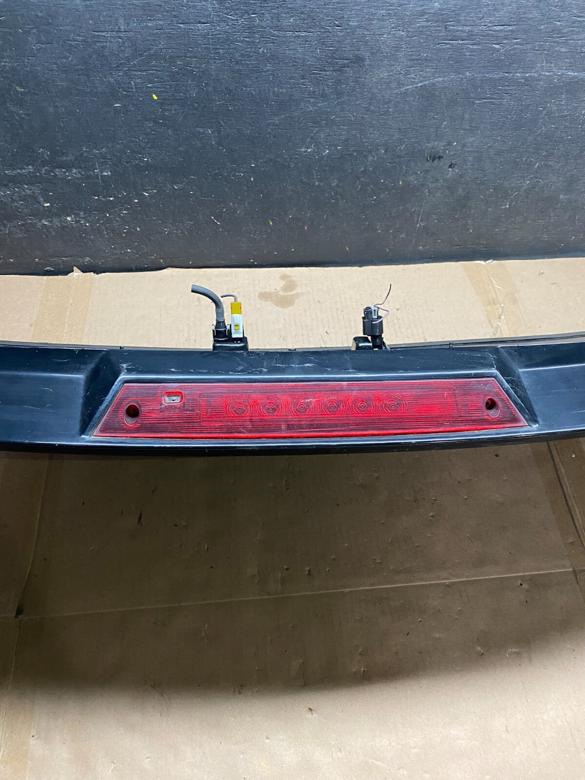 2007 to 2011 Ford Edge Rear Spoiler Wing With Brake Light OEM C4120 DG4