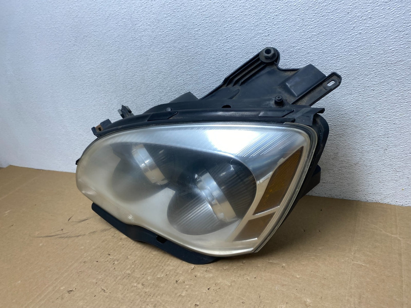 2007 to 2012 Gmc Acadia Halogen Headlight Left Driver LH Side AG0531 DW1