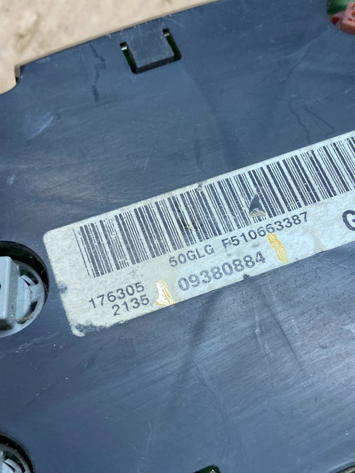 1999 to 2004 Buick Regal Dash Speedometer Cluster Gauge Oem AA8110 DG6