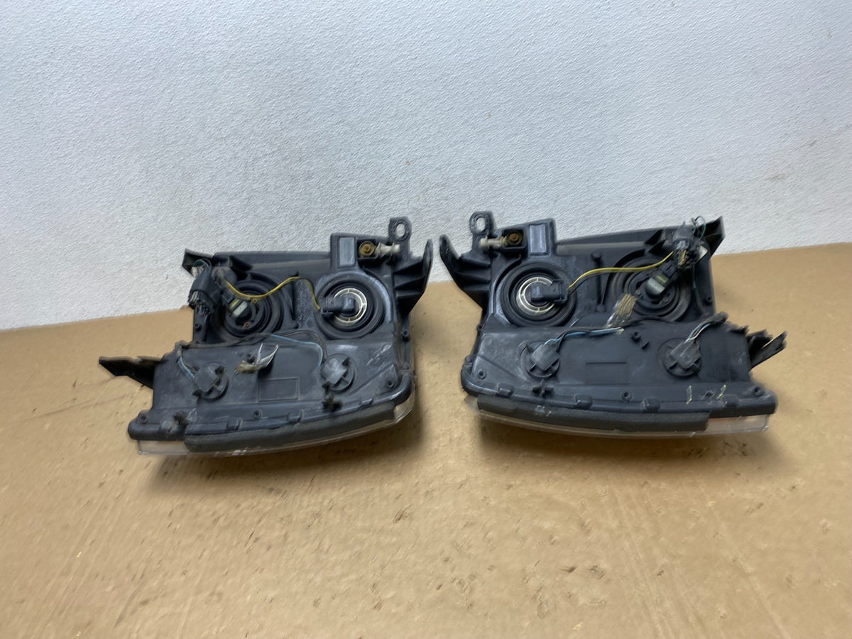 2007 to 2014 Chevrolet Silverado Left+Right Side Headlights AG1429 DW12
