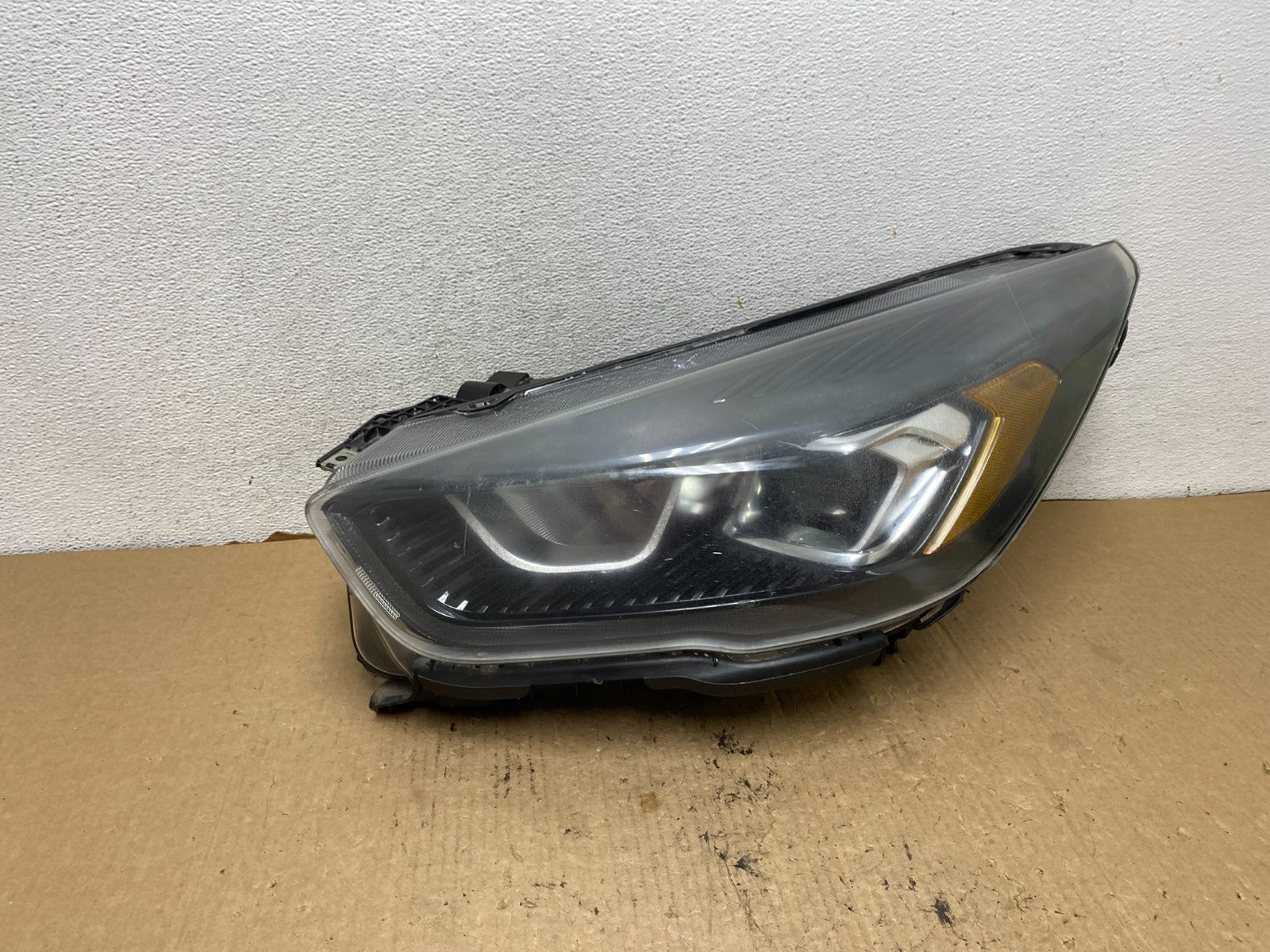 2017 - 2019 Ford Escape Left Driver Lh Side LED Headlight W/Module AG2451 DW0